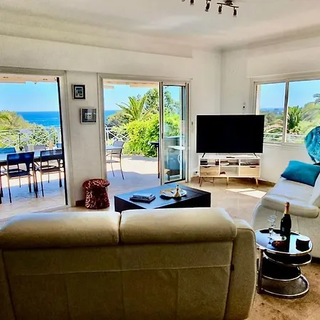 4 Etoiles , Lou Mistralou , A 400 Metres, Ete Du Dimanche Au Dimanche Villa *